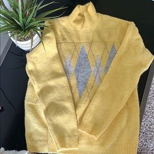 Turtleneck sweater top •DRESSBARN•